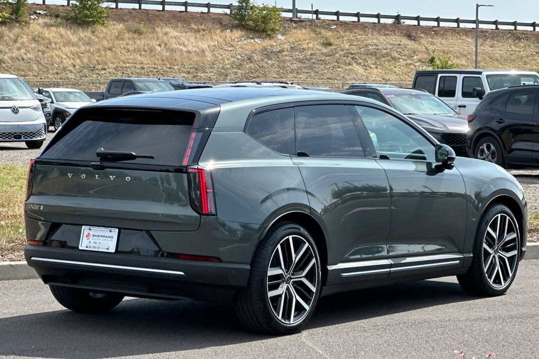 2027 Volvo Ex60 - Image 3