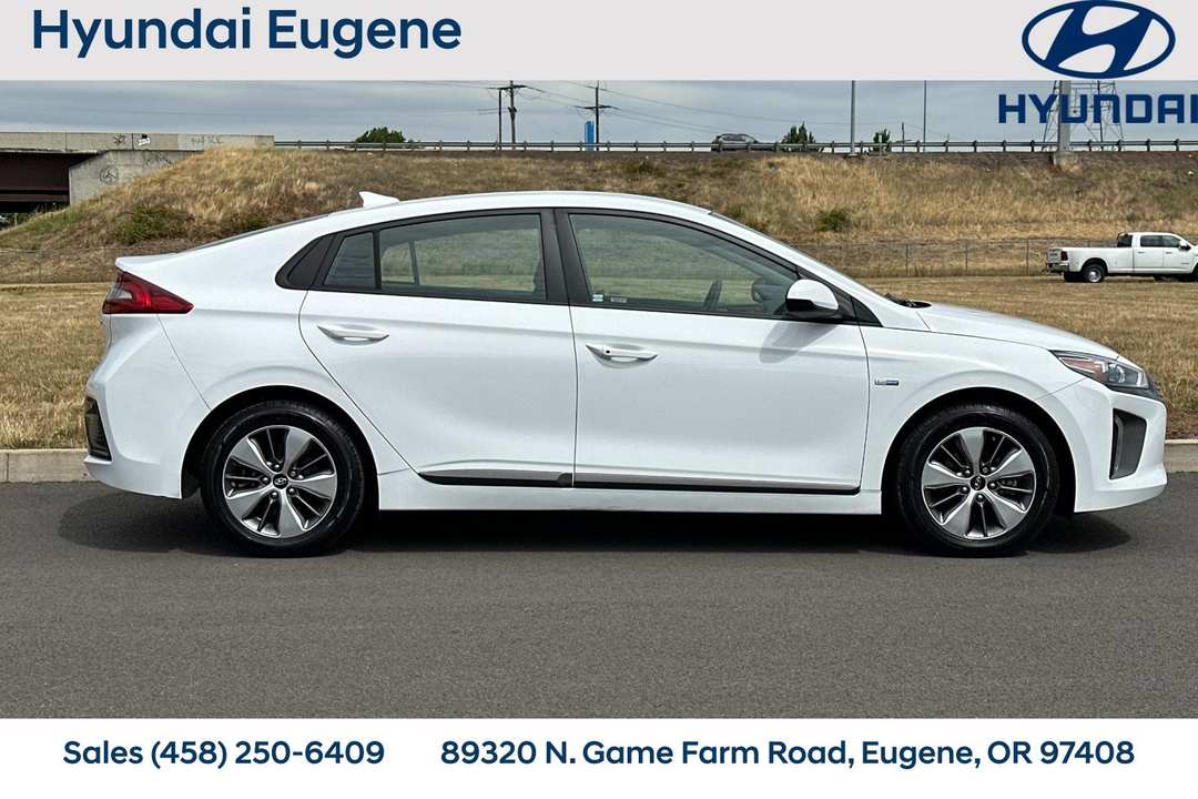 2019 Hyundai Ioniq Plug-In Hybrid Base - Image 2
