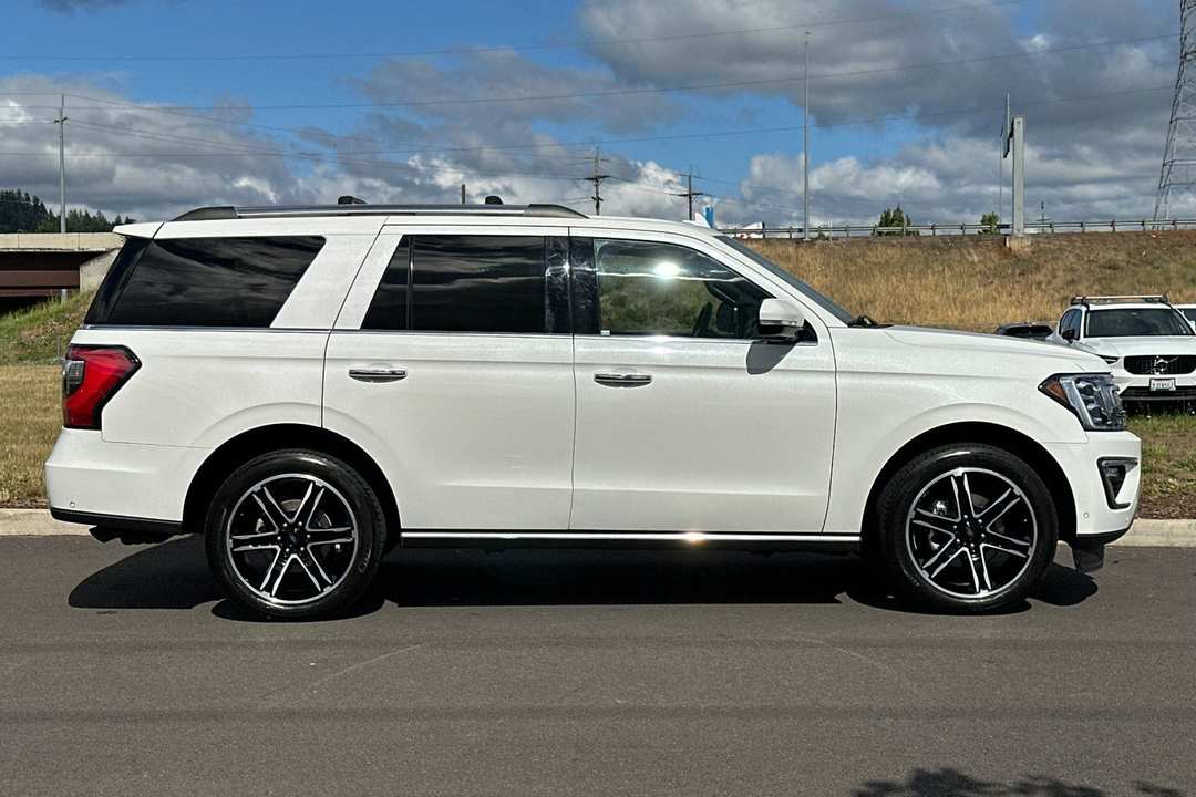 2020 Ford Expedition Limited - Image 2