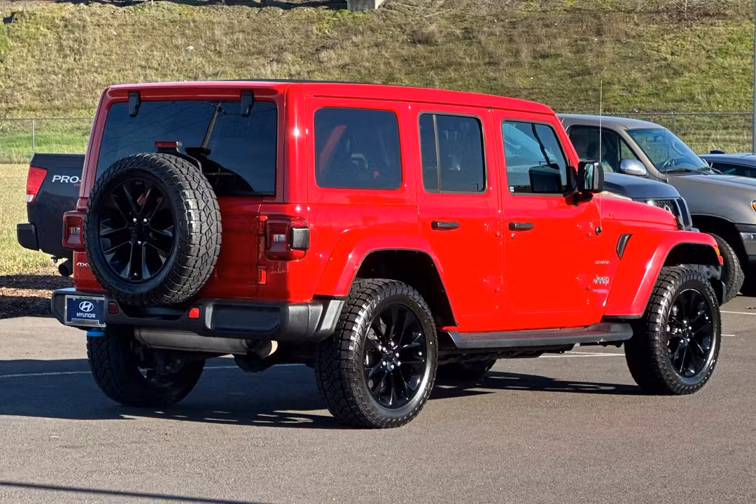 2022 Jeep Wrangler Unlimited Sahara 4xe - Image 3
