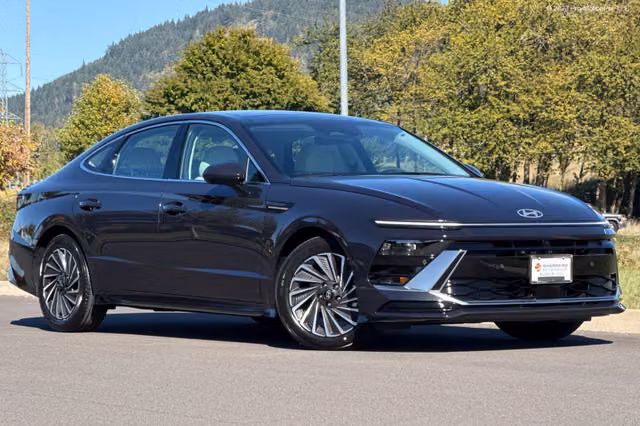 2027 Hyundai Sonata Hybrid Limited