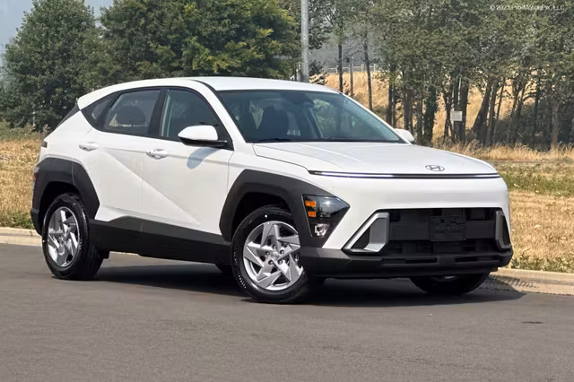2027 Hyundai Kona SE
