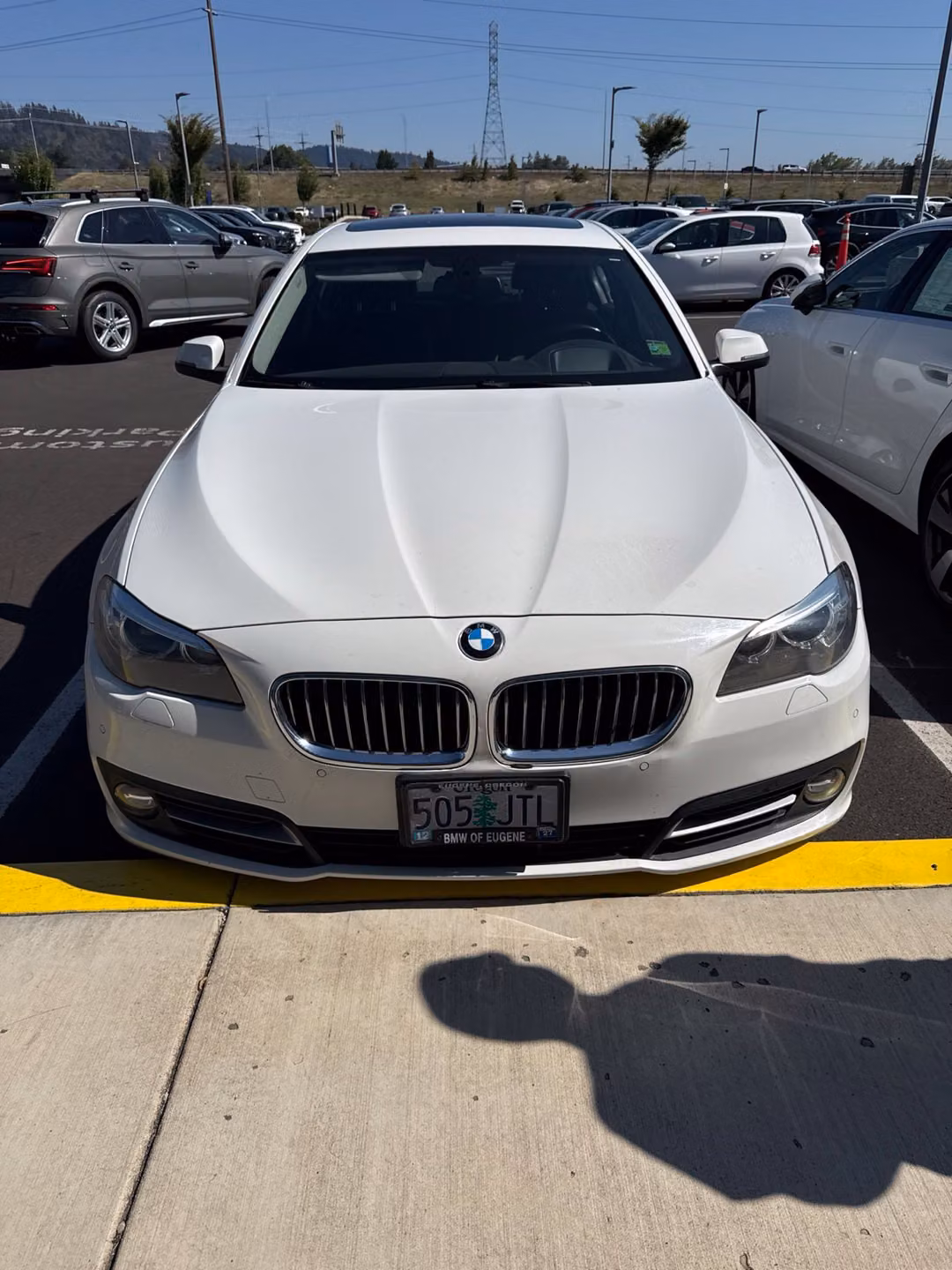 2015 BMW 5 Series 528i xDrive - Image 2