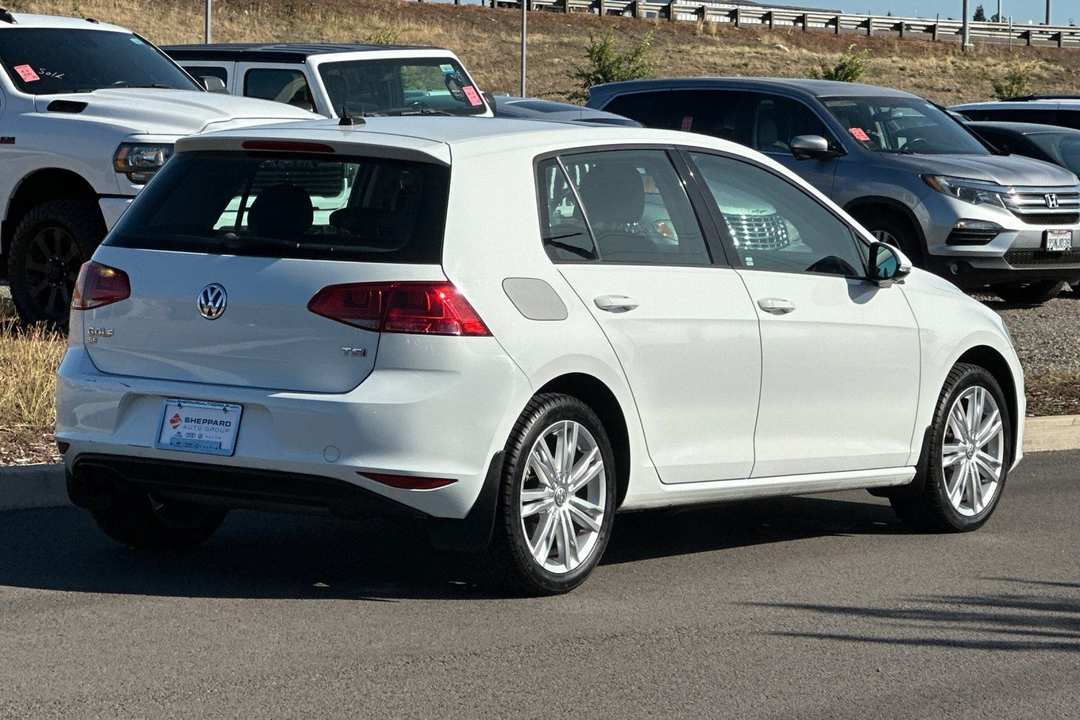 2016 Volkswagen Golf TSI SE - Image 3