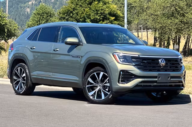 2026 Volkswagen Atlas Cross Sport 2.0T SEL Premium RLine