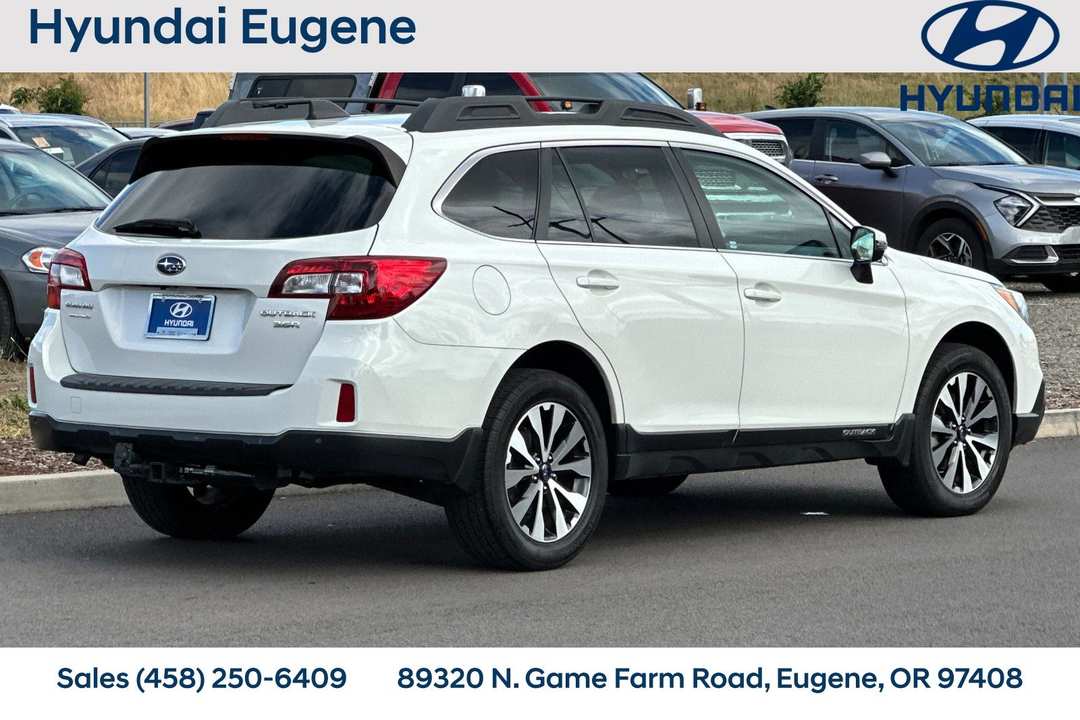 2017 Subaru Outback 3.6R - Image 3