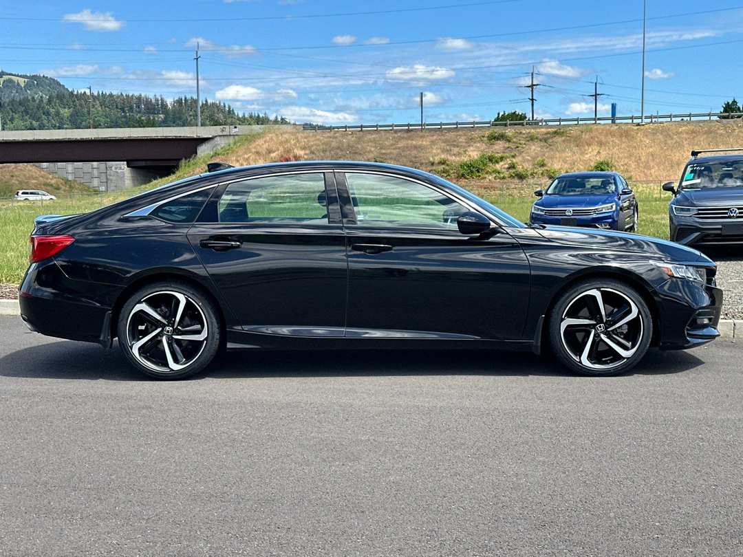 2018 Honda Accord Sport - Image 2