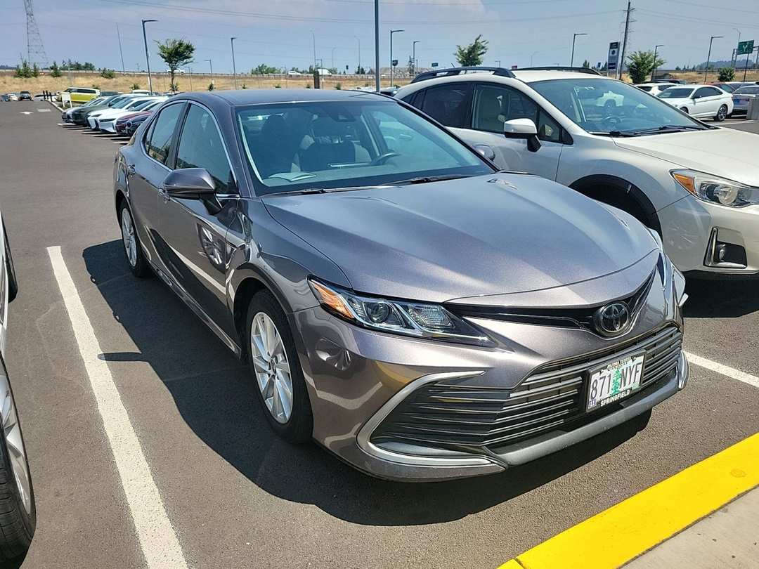 2023 Toyota Camry LE - Image 3