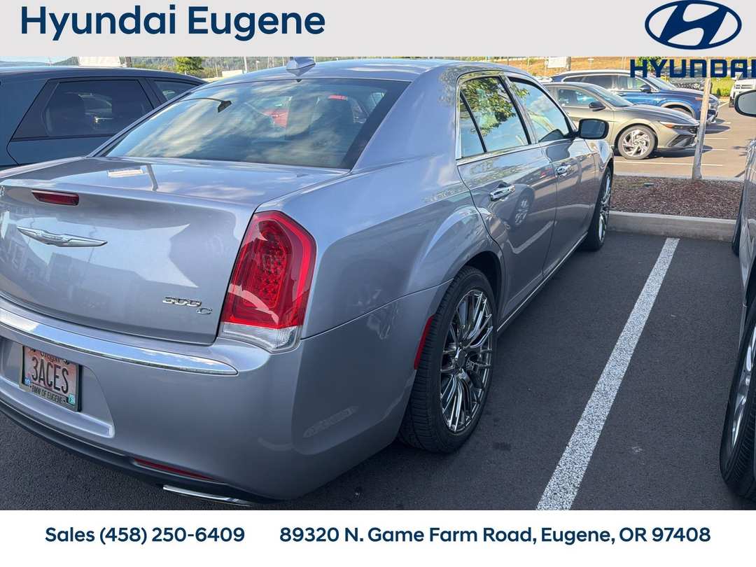 2016 Chrysler 300 C - Image 3