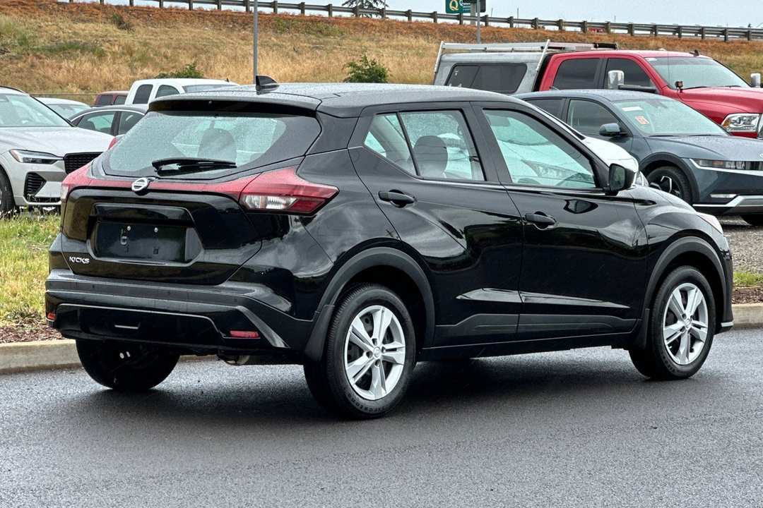 2021 Nissan Kicks S - Image 3