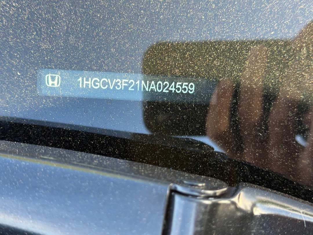 2022 Honda Accord Hybrid Sport - Image 2