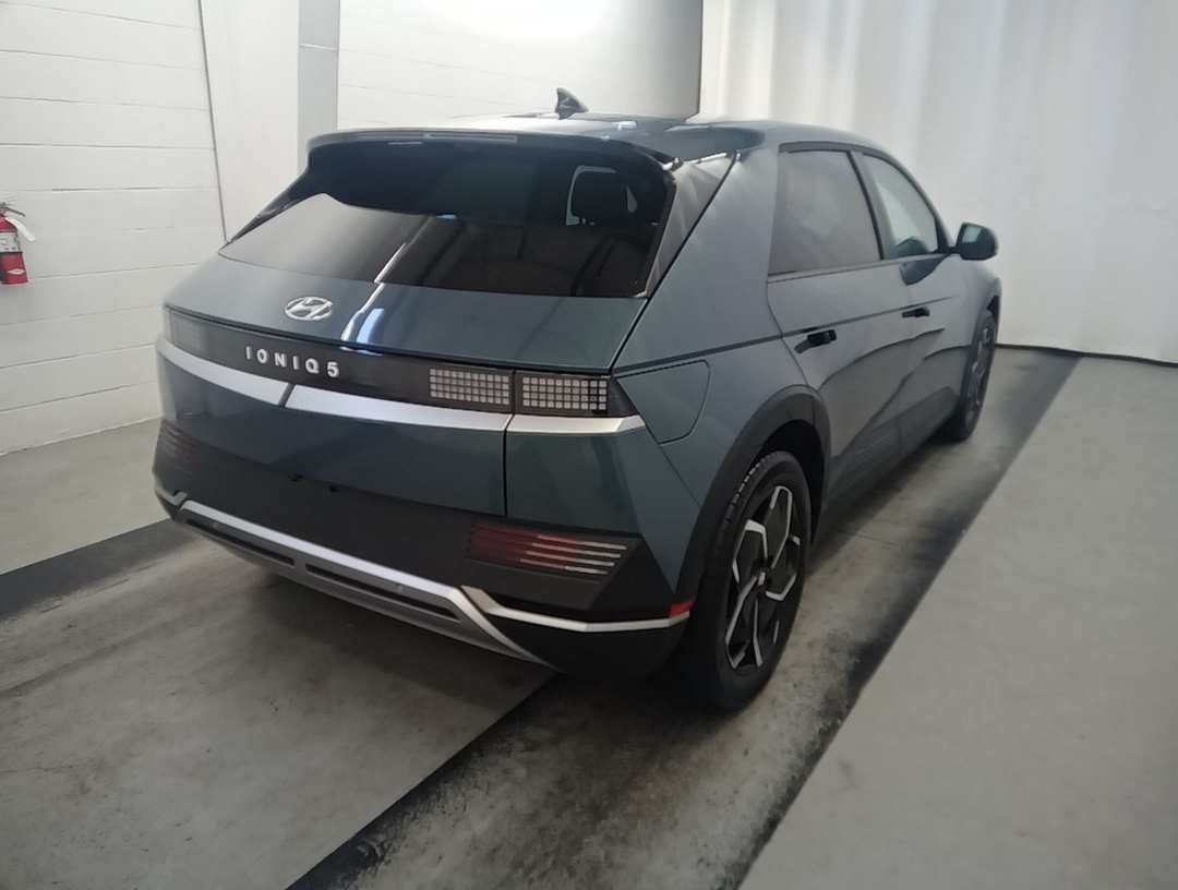 2024 Hyundai Ioniq 5 SEL - Image 3
