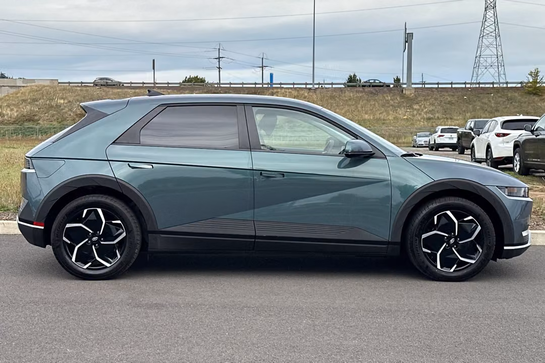 2024 Hyundai Ioniq 5 SEL - Image 2