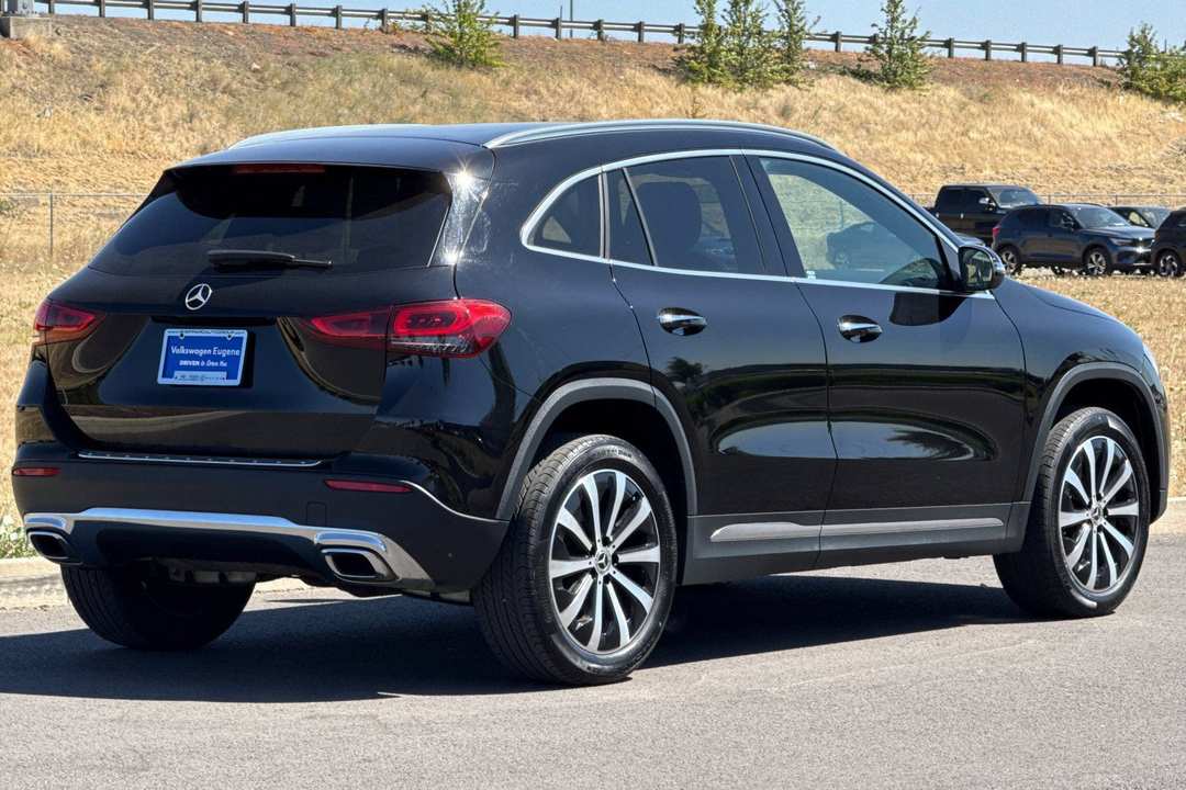 2023 Mercedes-Benz GLA GLA 250 - Image 3