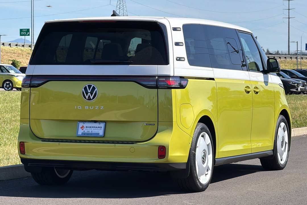 2025 Volkswagen Id. Buzz 1st Edition - Image 3