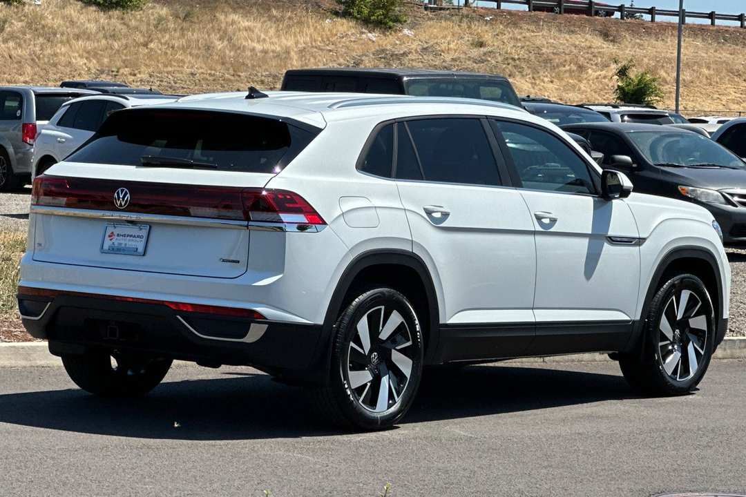 2026 Volkswagen Atlas Cross Sport 2.0T SE w/Technology - Image 3