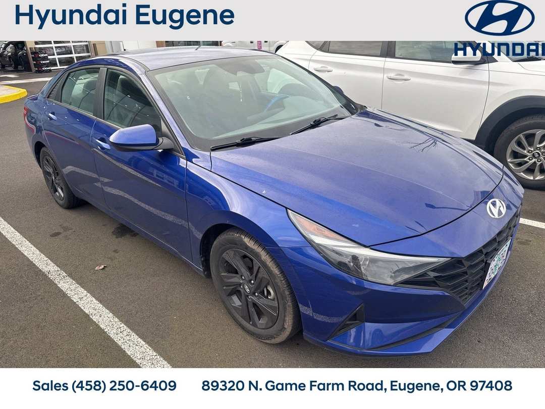 2023 Hyundai Elantra SEL - Image 3