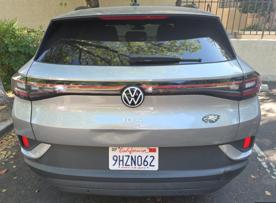 2023 Volkswagen Id.4 Pro S - Image 2