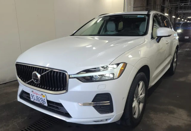 2022 Volvo Xc60 B5 Momentum