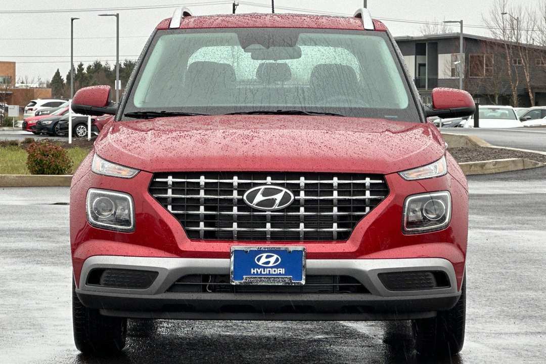 2025 Hyundai Venue SEL - Photo 8