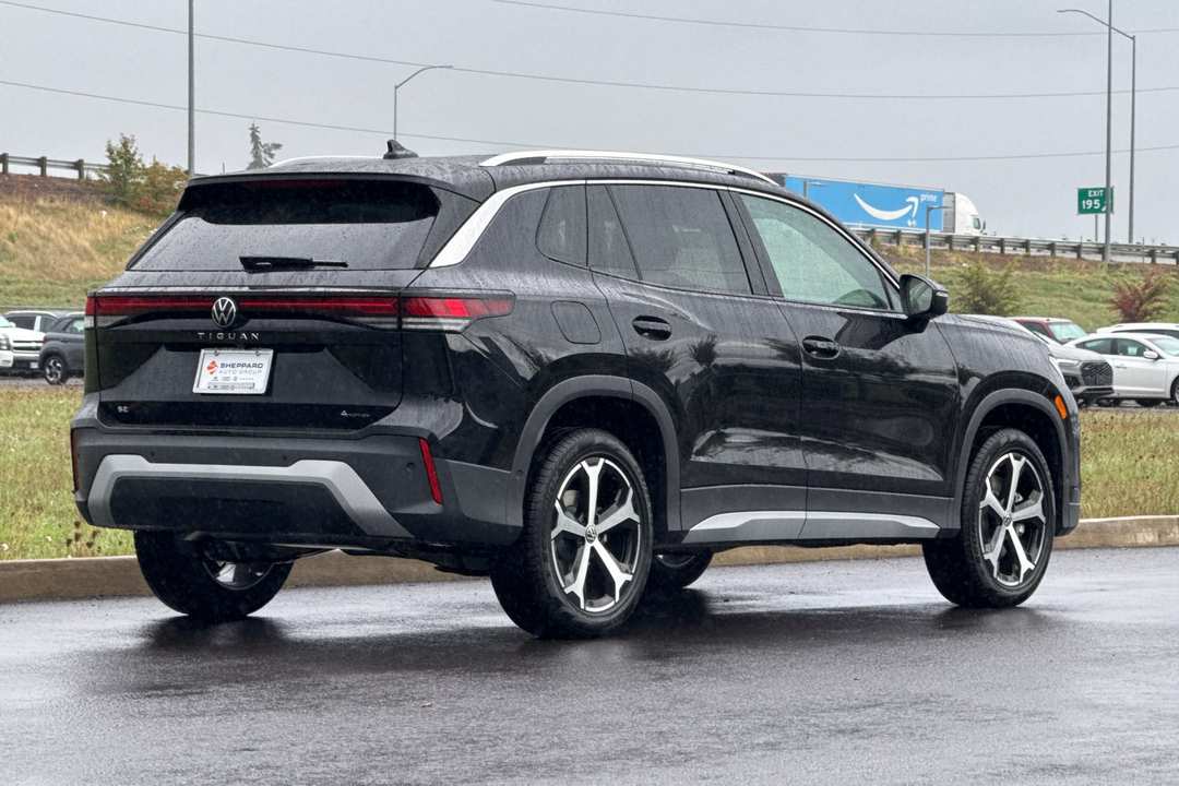 2026 Volkswagen Tiguan SE - Image 3