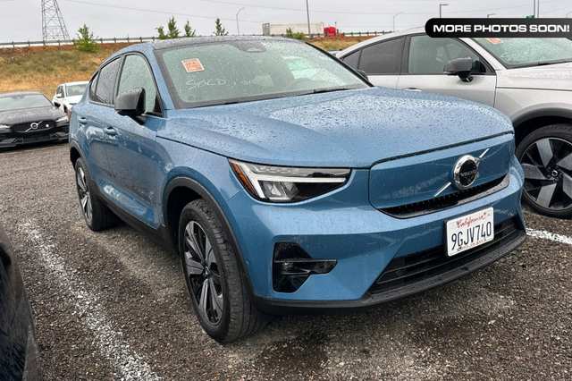 2023 Volvo C40 Recharge Pure Twin Plus
