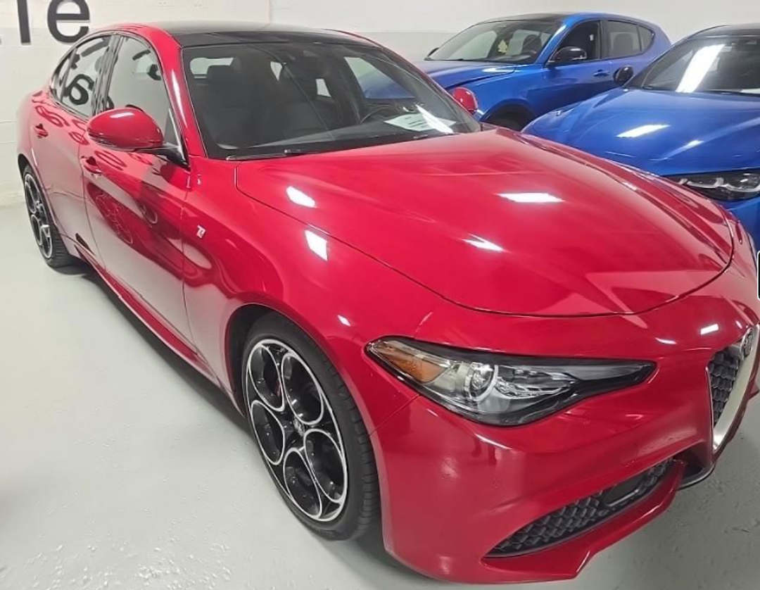 2023 Alfa Romeo Giulia Ti - Image 2