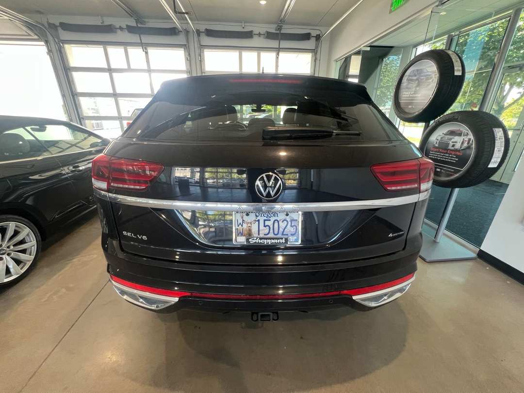 2023 Volkswagen Atlas Cross Sport 3.6L V6 SEL Premium RLine - Image 2
