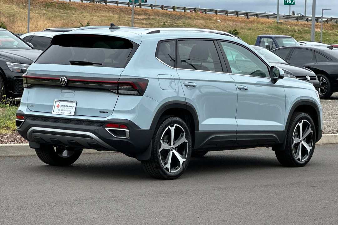 2026 Volkswagen Taos 1.5T SEL - Image 3
