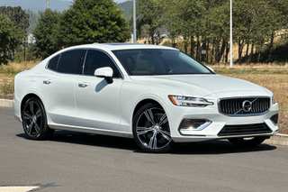 2021 Volvo S60 Recharge Plug-In Hybrid T8 Inscription