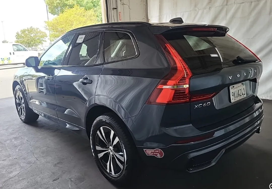 2024 Volvo Xc60 Recharge Plug-In Hybrid T8 RECHARGE - Image 2