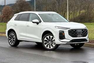 2026 Audi Q3 S line