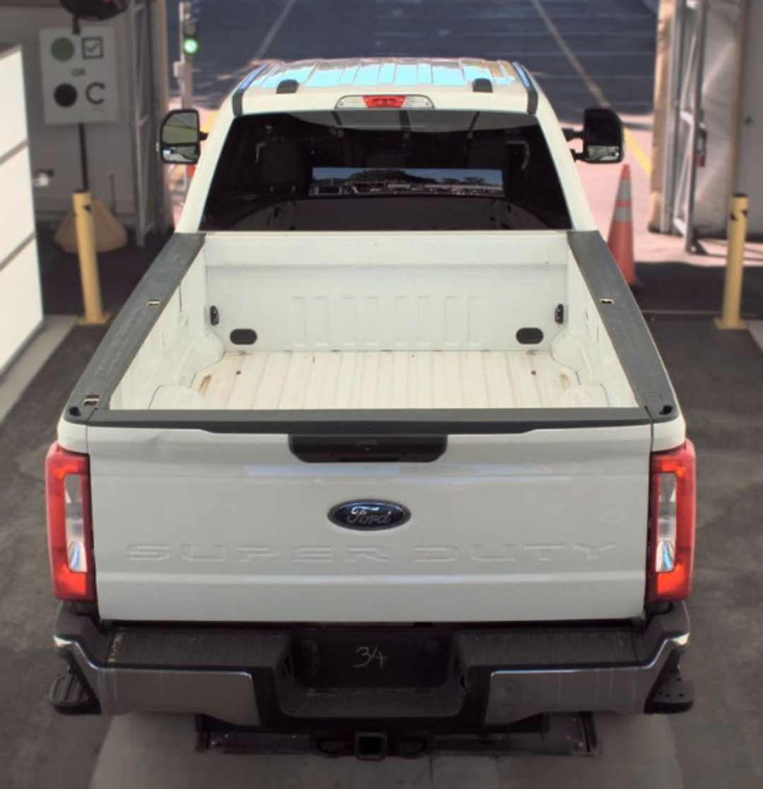 2023 Ford F-350Sd XLT - Image 2