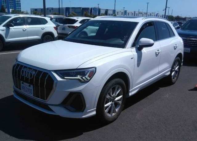 2025 Audi Q3 Premium