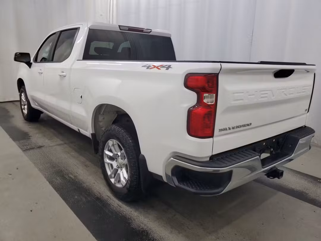 2023 Chevrolet Silverado 1500 LT - Image 2