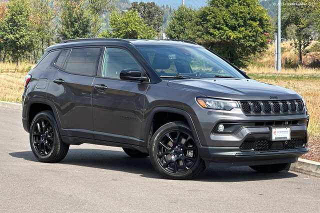 2023 Jeep Compass Latitude
