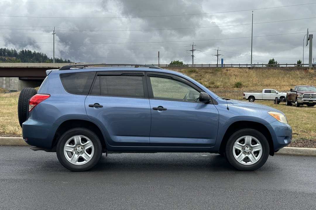 2007 Toyota Rav4 Base - Image 2