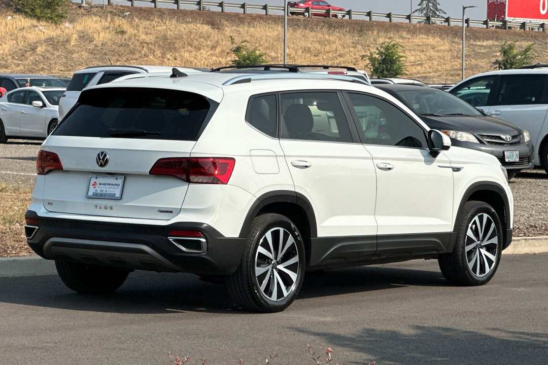 2022 Volkswagen Taos 1.5T SE - Image 3