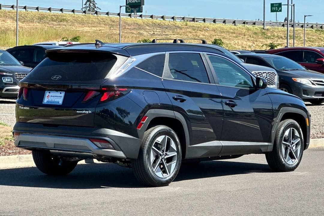 2026 Hyundai Tucson Plug-In Hybrid SEL - Image 3