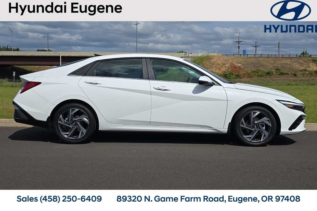 2026 Hyundai Elantra Limited - Image 3