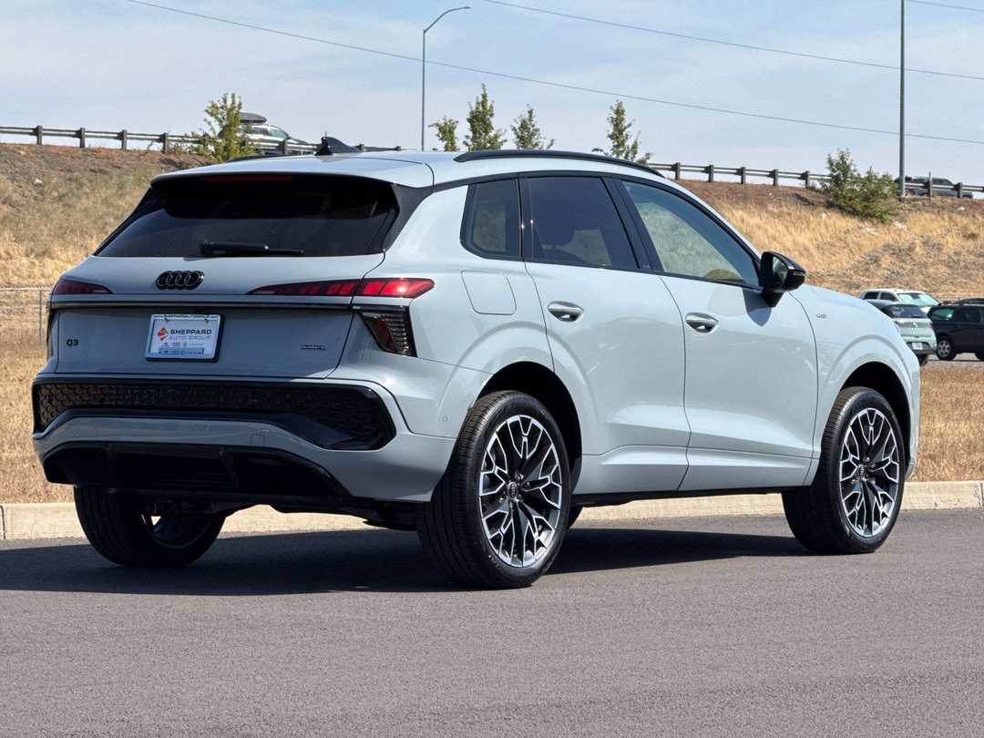 2026 Audi Q3 S line - Image 3