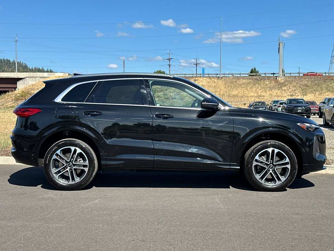 2025 Audi Q5 2.0T Premium - Image 2
