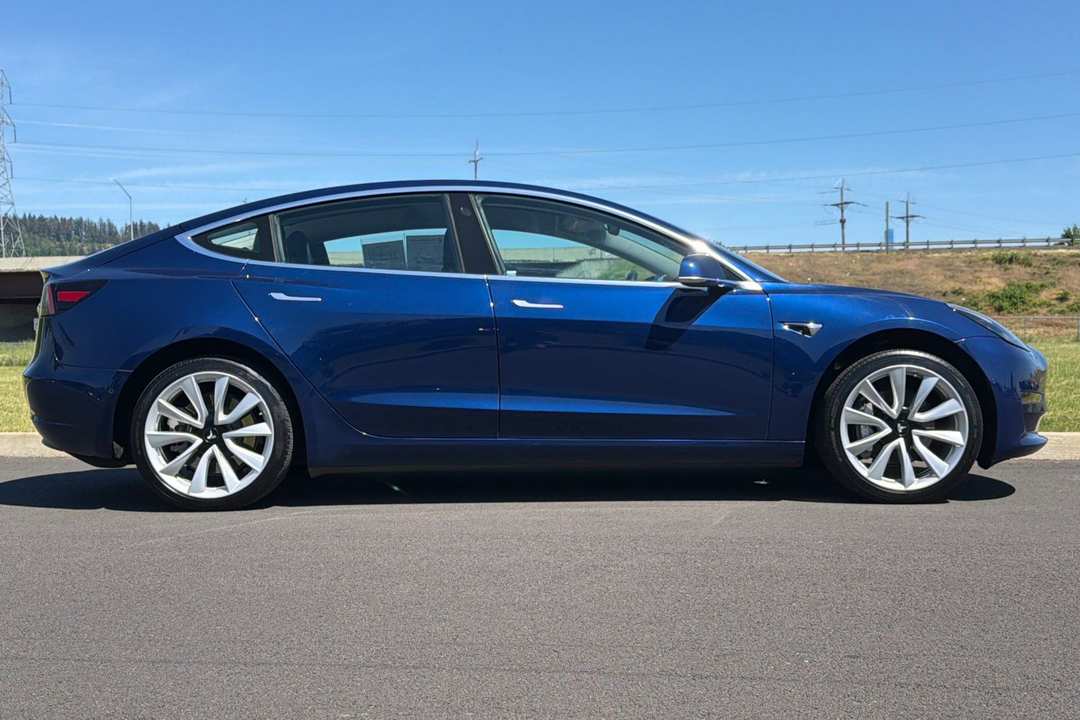 2017 Tesla Model 3 Long Range - Image 2