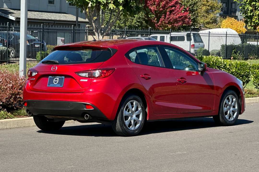 2015 MAZDA Mazda3 i Sport - Image 3