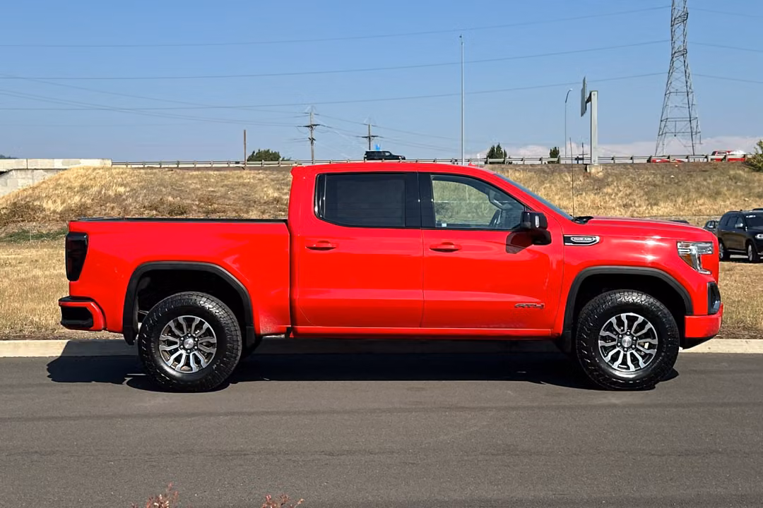2021 GMC Sierra 1500 AT4 - Image 2