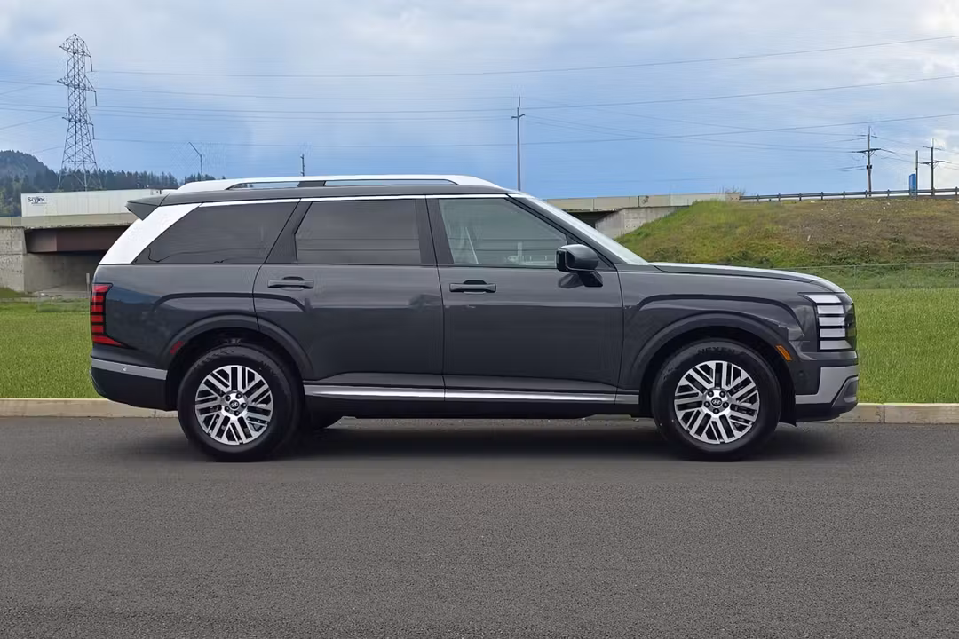 2026 Hyundai Palisade SEL Premium - Image 2