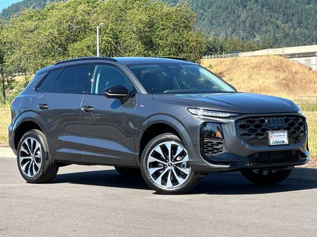2026 Audi Q3 S line