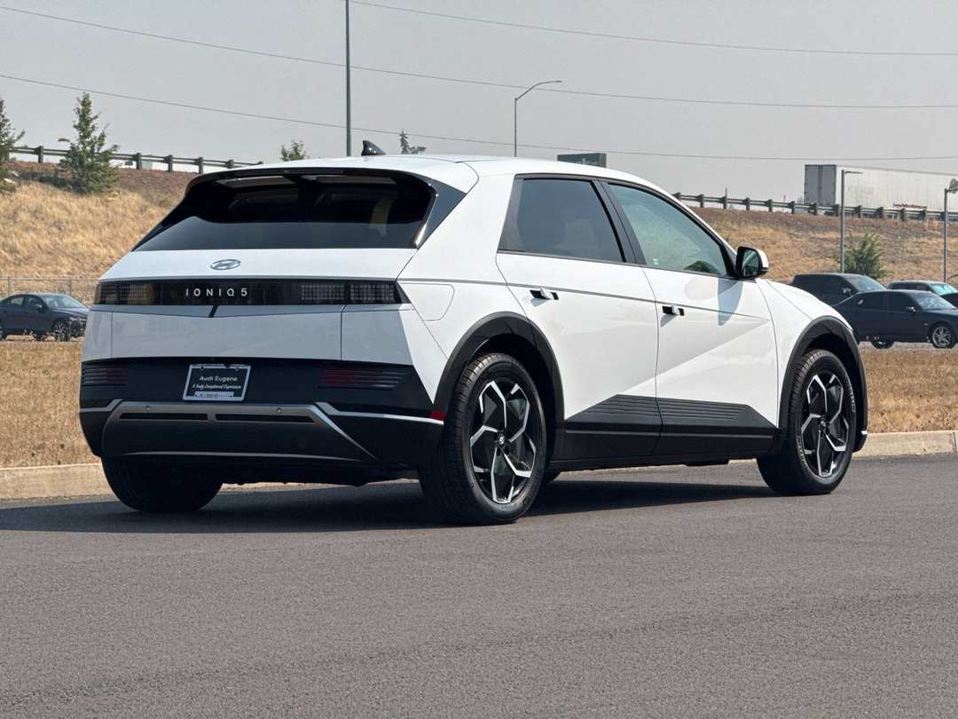 2024 Hyundai Ioniq 5 SEL - Image 3