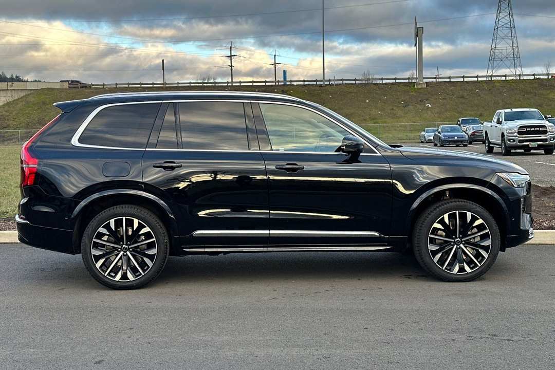 2026 Volvo Xc90 Plug-In Hybrid T8 Plus - Image 2