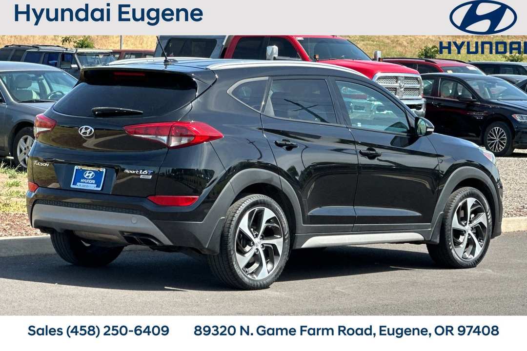 2017 Hyundai Tucson Sport - Image 3